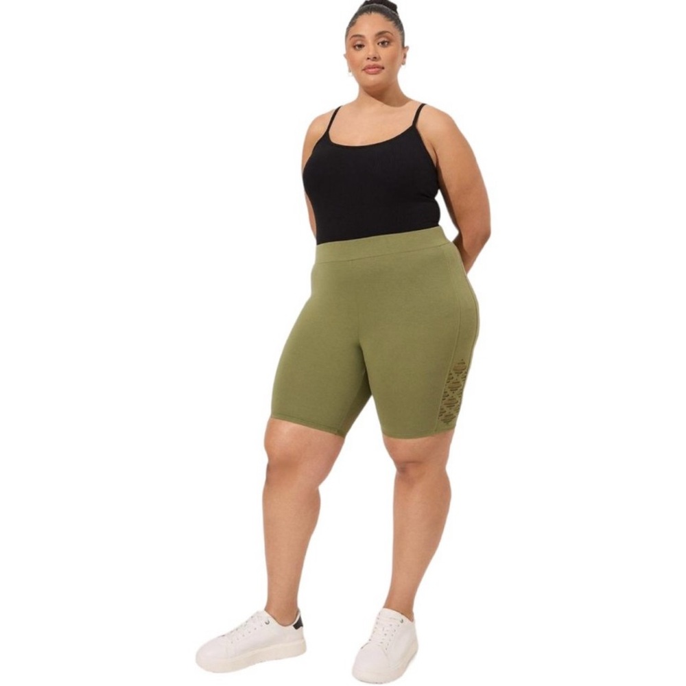 TORRID Size 1 - Side Destruction Bike Short  Olive Green NWOT